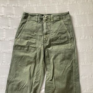 GAP Women's Olive Cargo Jeans